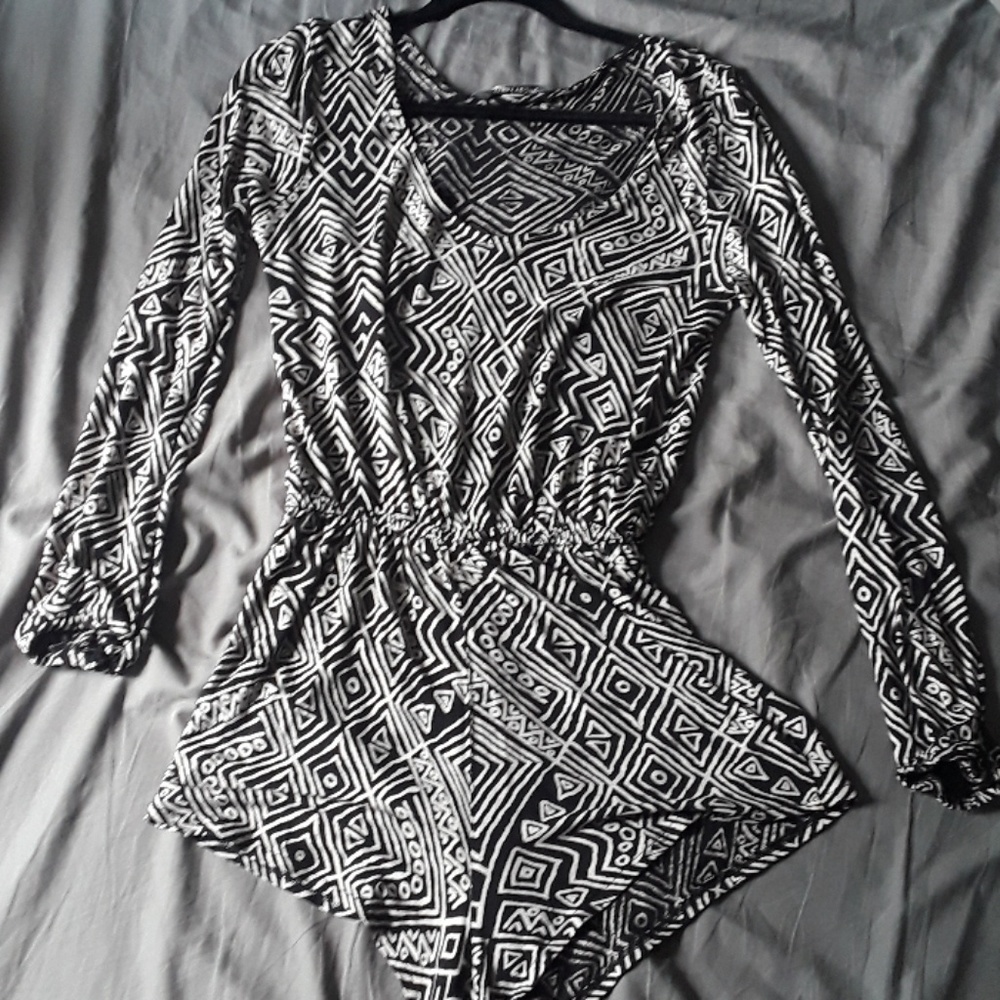 patterned Billabond romper